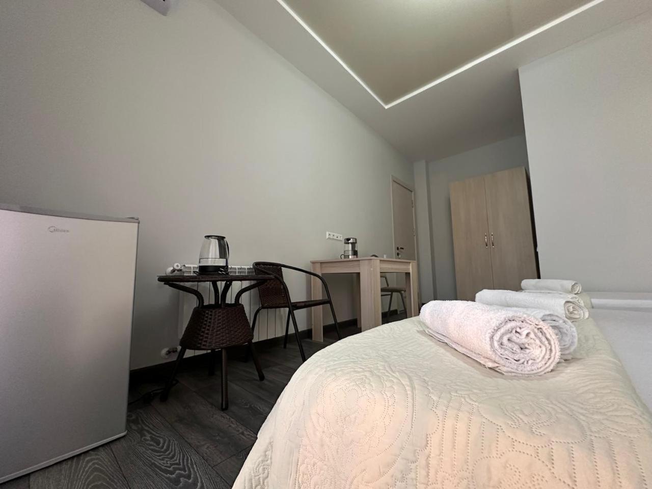 Guest House 99 Batumi Esterno foto